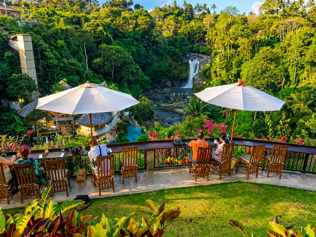 Tegenungan Water fall bali tour